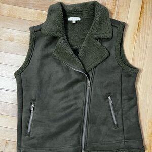 Skies Are Blue Olive Fleece Vest